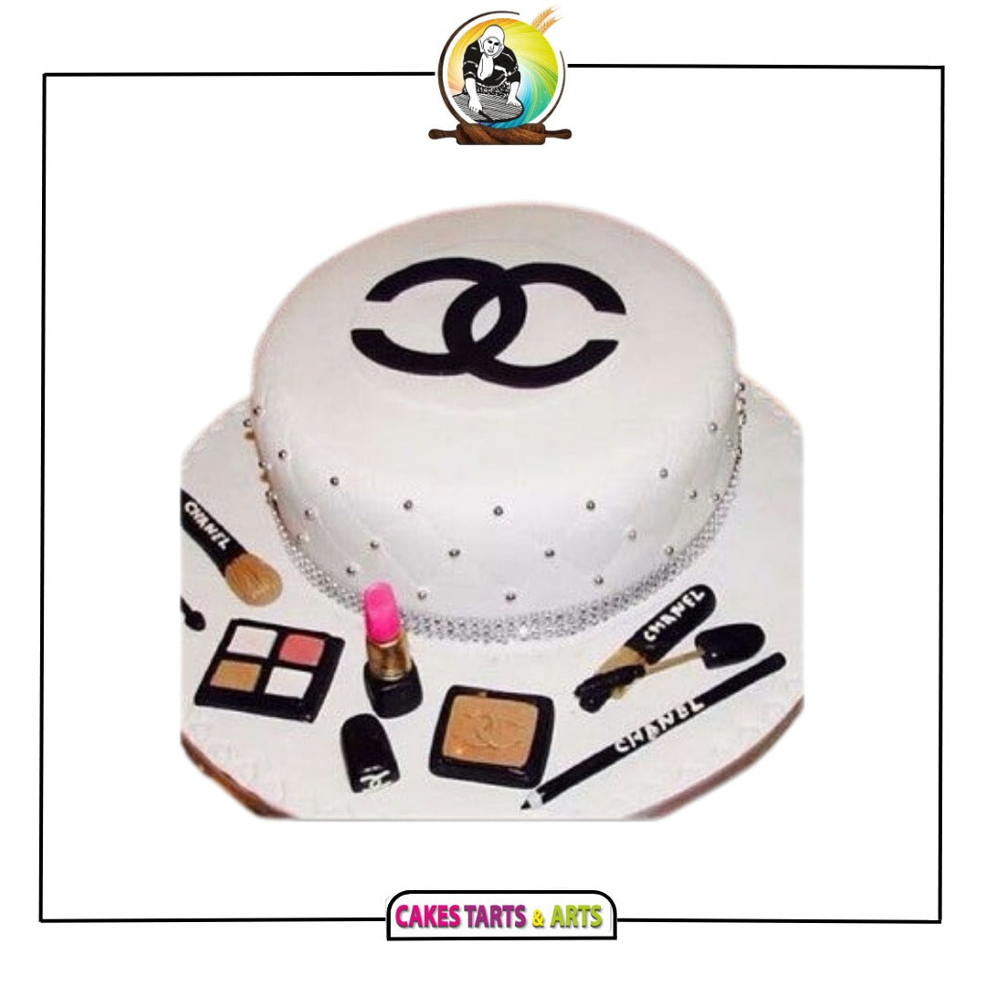 Customized Chanel Beauty Queen Cake