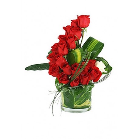 Red Roses Wave Bouquet